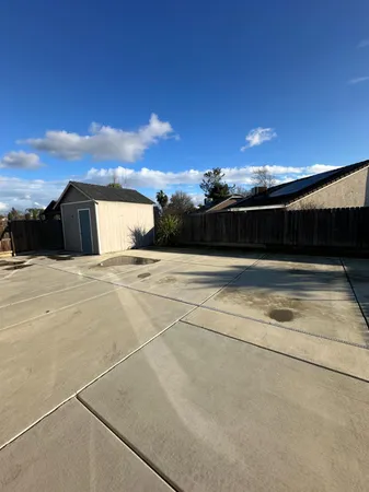 $2,500 | 5448 East Laurite Avenue, Fresno, CA 93727