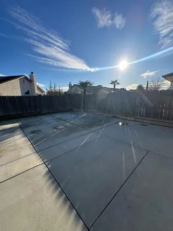 $2,500 | 5448 East Laurite Avenue, Fresno, CA 93727