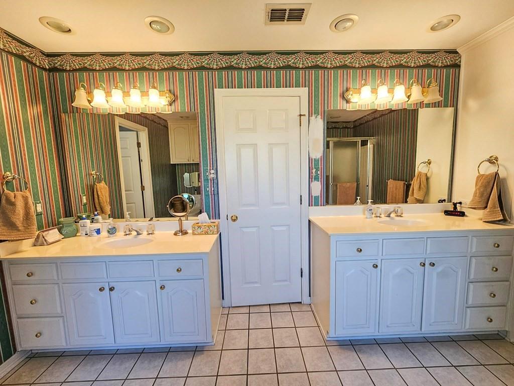 2001 Ventureview Street Palestine, TX 75803 - Photo 15 of 24