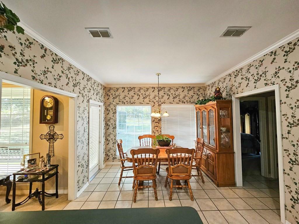 2001 Ventureview Street Palestine, TX 75803 - Photo 10 of 24