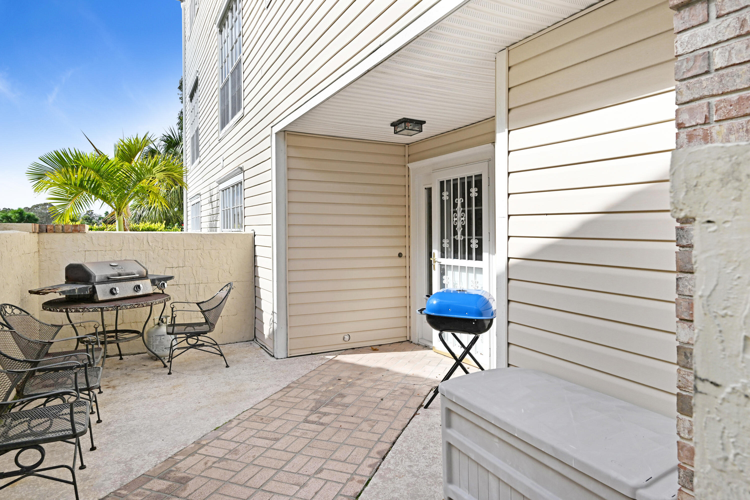 456 Prestwick Court Melbourne, FL 32940 - Photo 7 of 74 DSC_4514