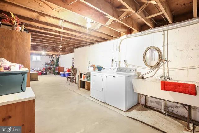 $400,000 | 148 Sanford Drive, Fredericksburg, VA 22406