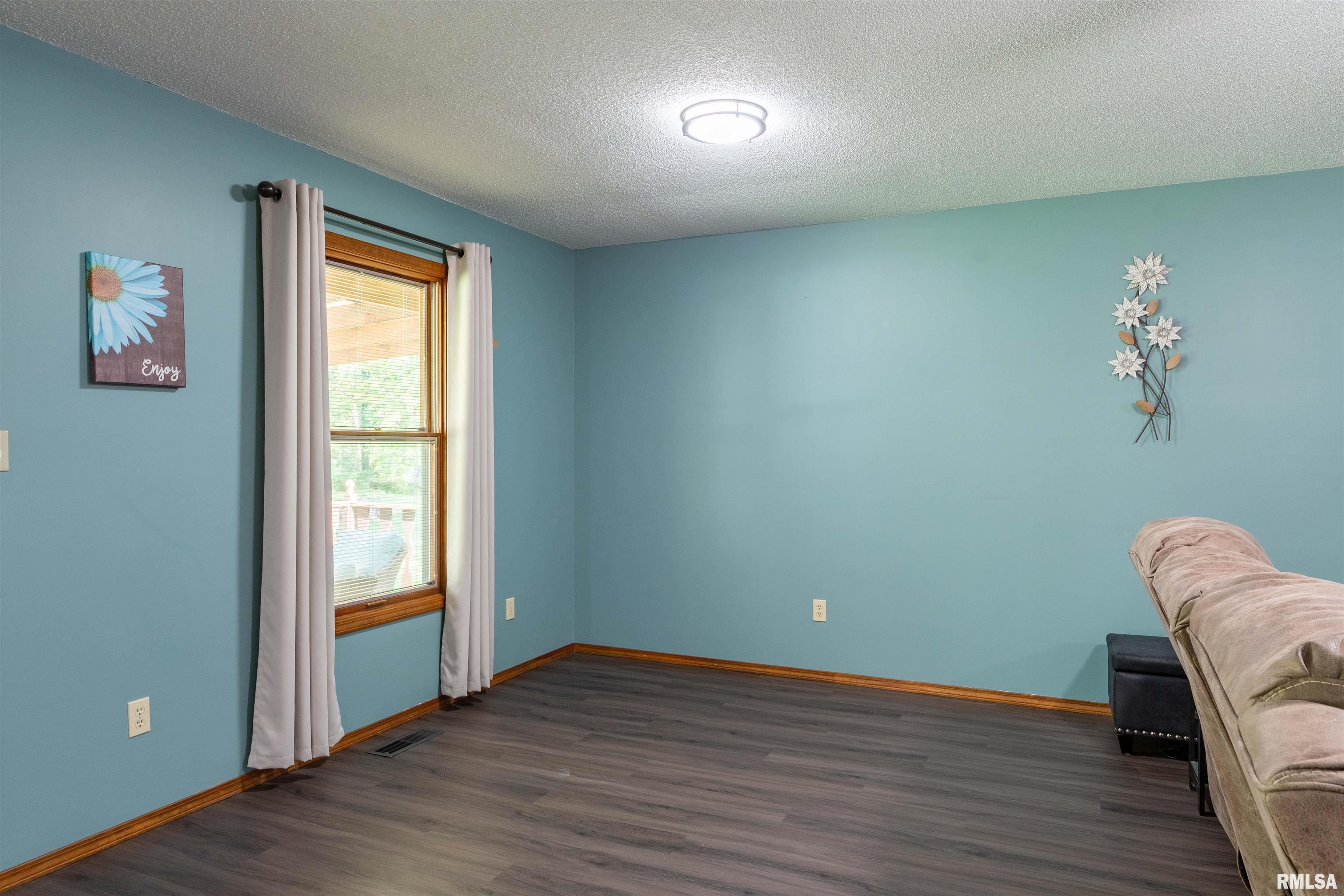 1803 Spring Garden Road Marion, IL 62959 - Photo 12 of 40