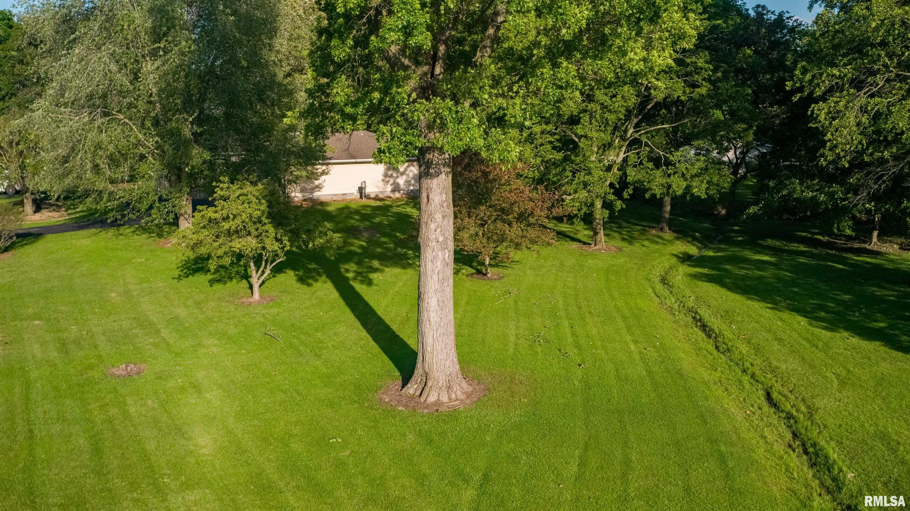 1803 Spring Garden Road Marion, IL 62959 - Photo 35 of 40