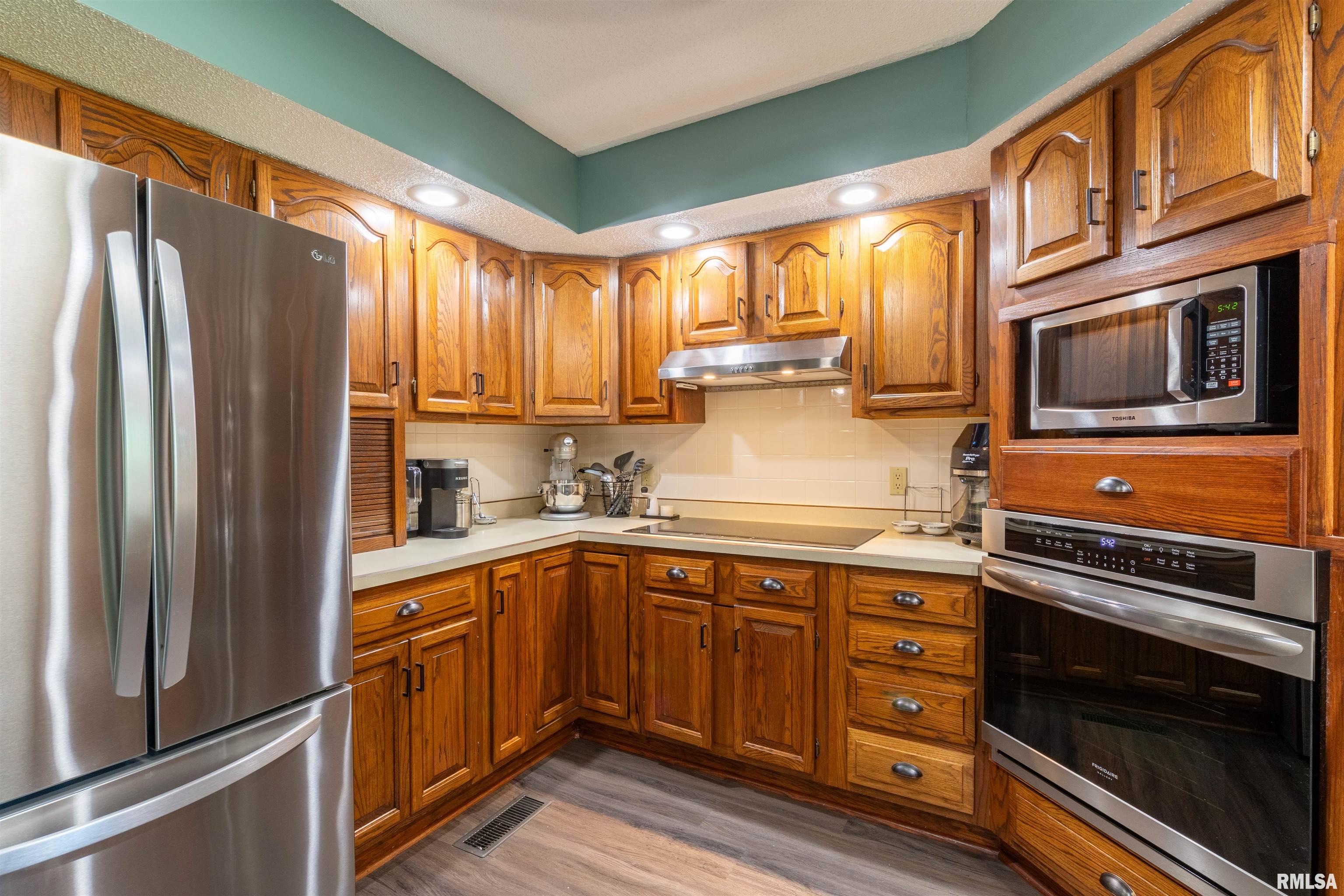 1803 Spring Garden Road Marion, IL 62959 - Photo 9 of 40