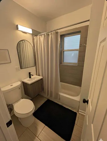 $1,490 | 6838 South King Drive, Unit 1, Chicago, IL 60637