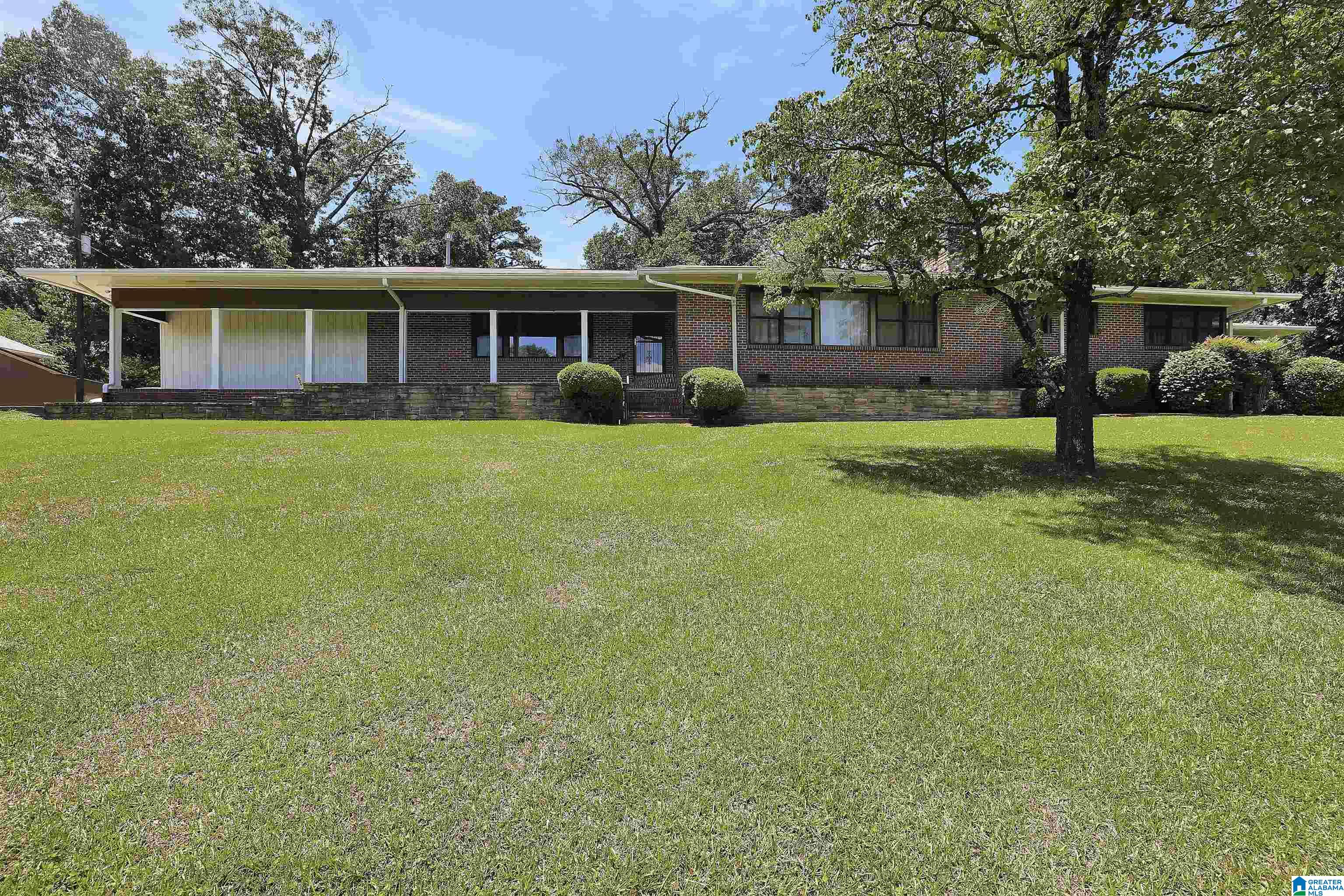 624 Ridge Top Circle Birmingham, AL 35206 - Photo 3 of 33