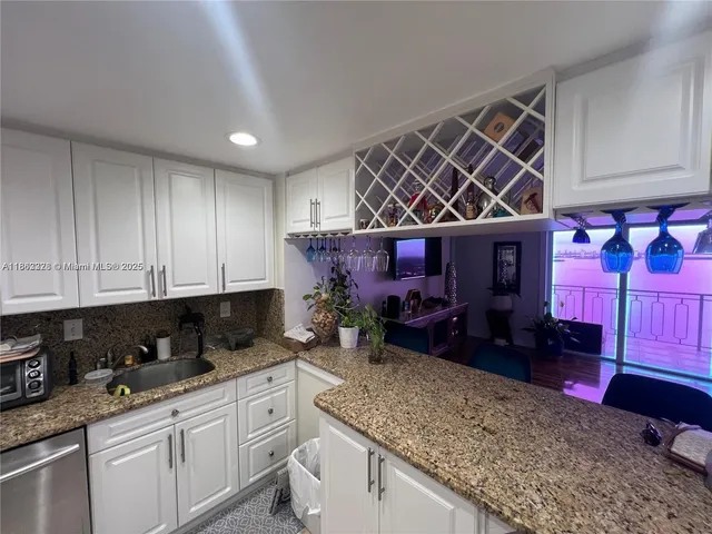 $3,750 | 11111 Biscayne Boulevard, Unit 20E, Miami, FL 33181