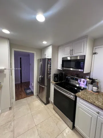 $3,750 | 11111 Biscayne Boulevard, Unit 20E, Miami, FL 33181