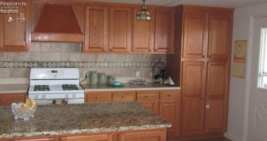 2227 East Sand Road Port Clinton, OH 43452 - Photo 5 of 20 Gallery Image 5
