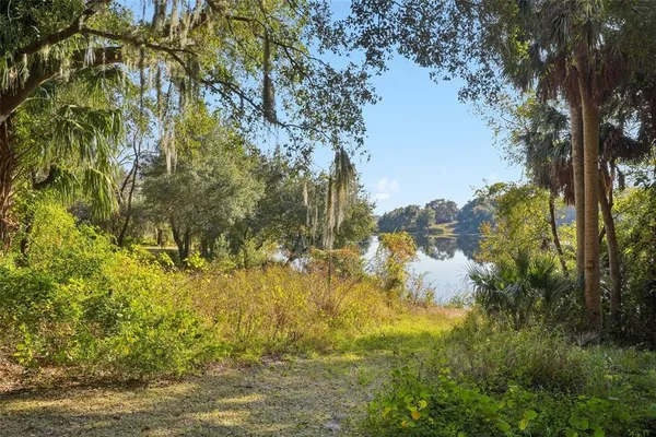 $500,000 | 13400 County Road 450, Umatilla, FL 32784