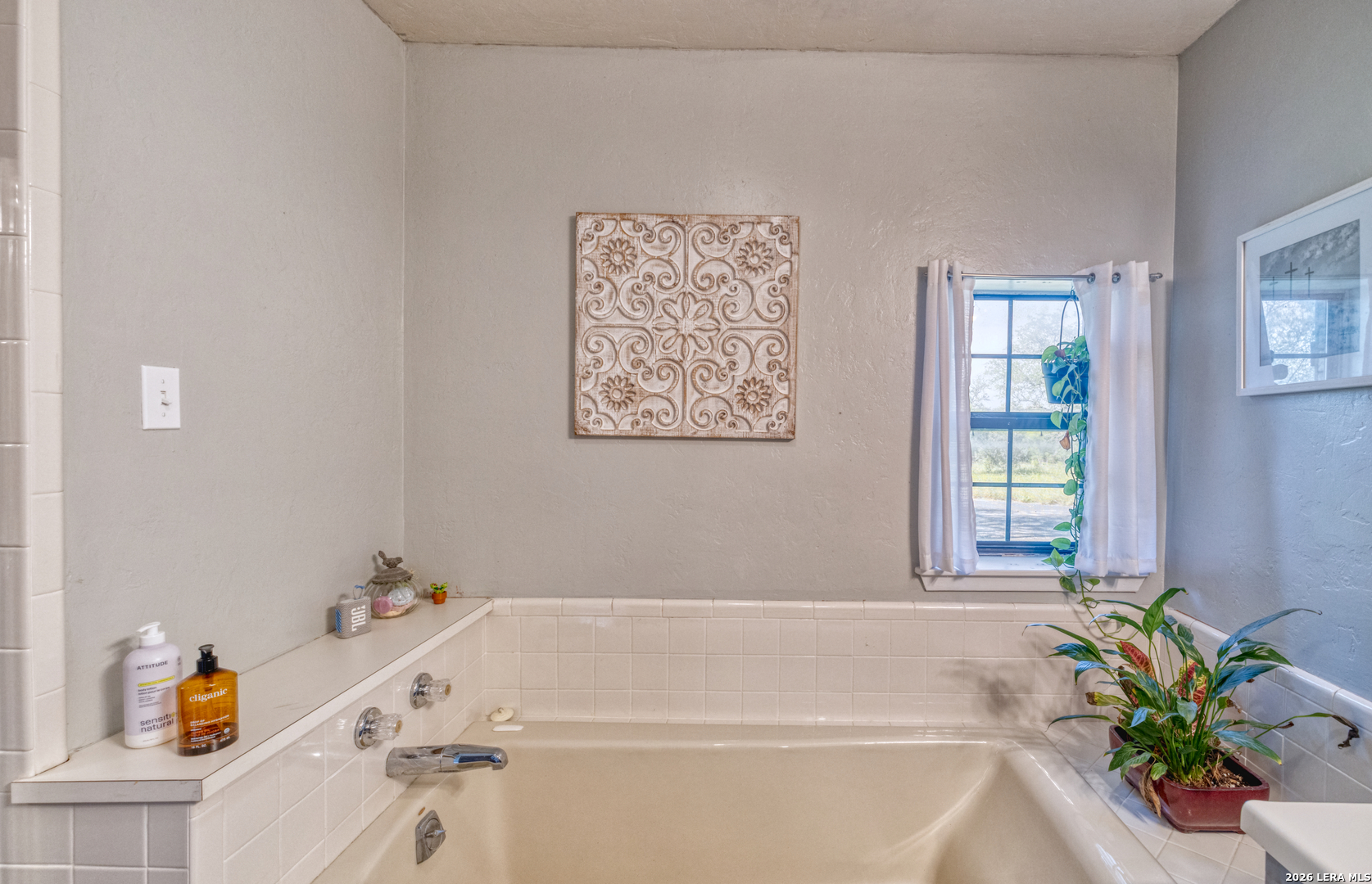 335 Sunset Ridge Road Uvalde, TX 78801 - Photo 19 of 36