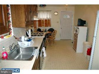 123 Dewey Road Cheltenham, PA 19012 - Photo 5 of 10 Kitchen