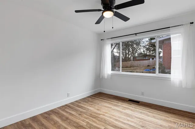 $260,000 | 2780 Narraganset Drive, Florissant, MO 63033