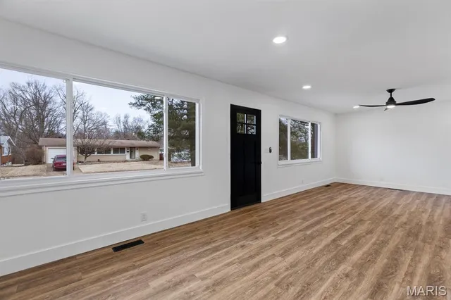 $260,000 | 2780 Narraganset Drive, Florissant, MO 63033