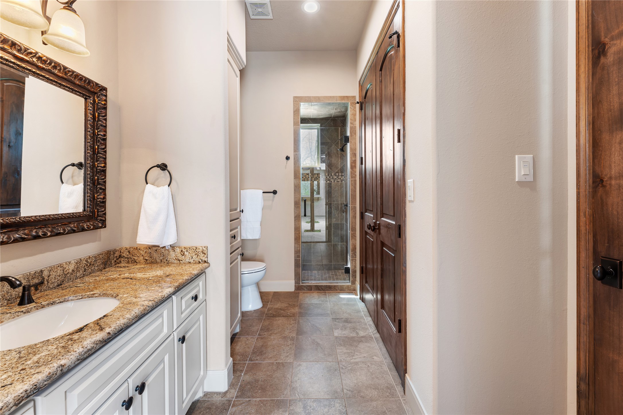 4727 Sugar Maple Court Fulshear, TX 77441 - Photo 35 of 50 Full bathroom in casita apartment.