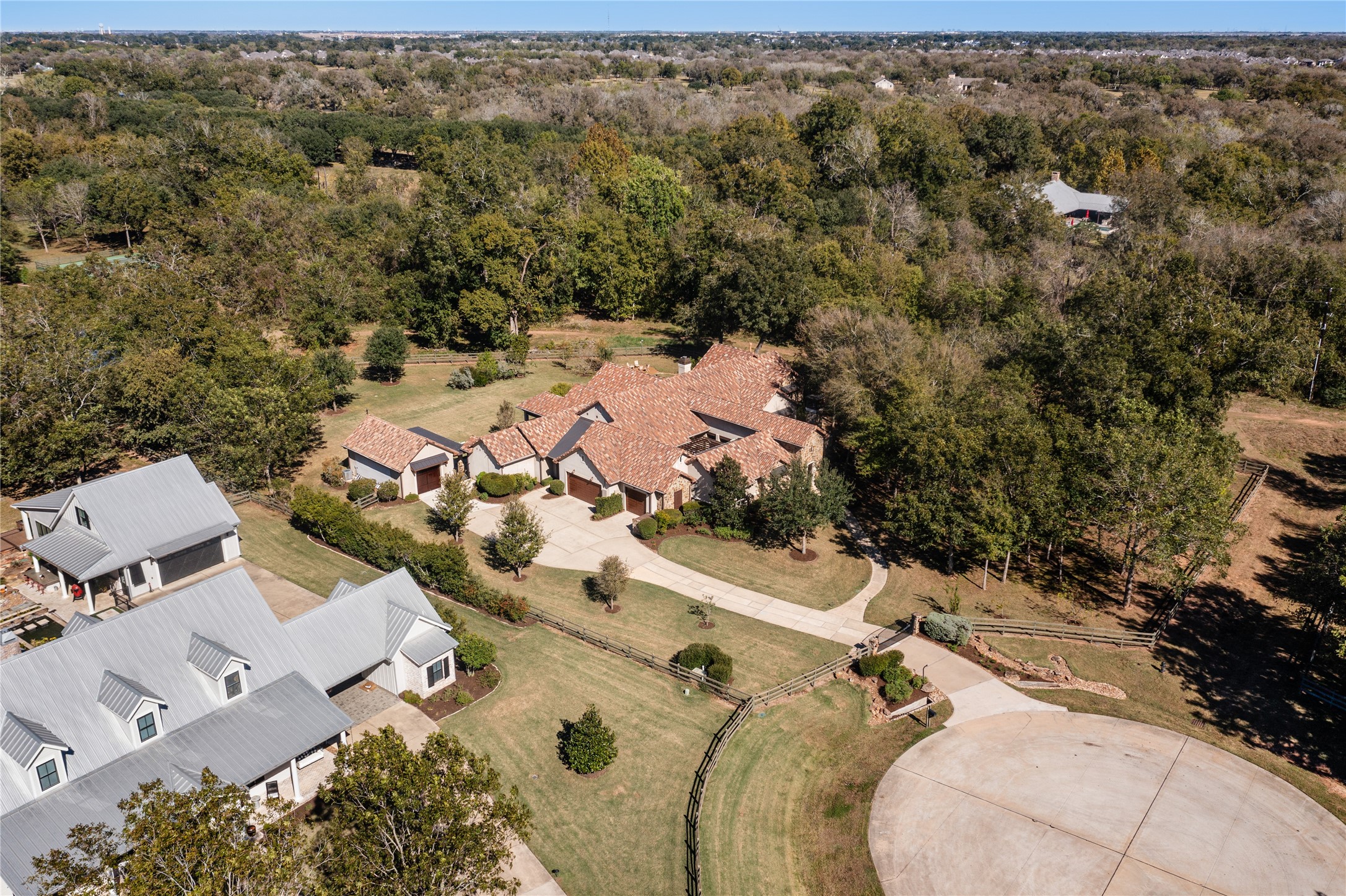 4727 Sugar Maple Court Fulshear, TX 77441 - Photo 44 of 50 This ariel view of the home from the west shows its secluded surroundings at the end of the
cul-de-sac.