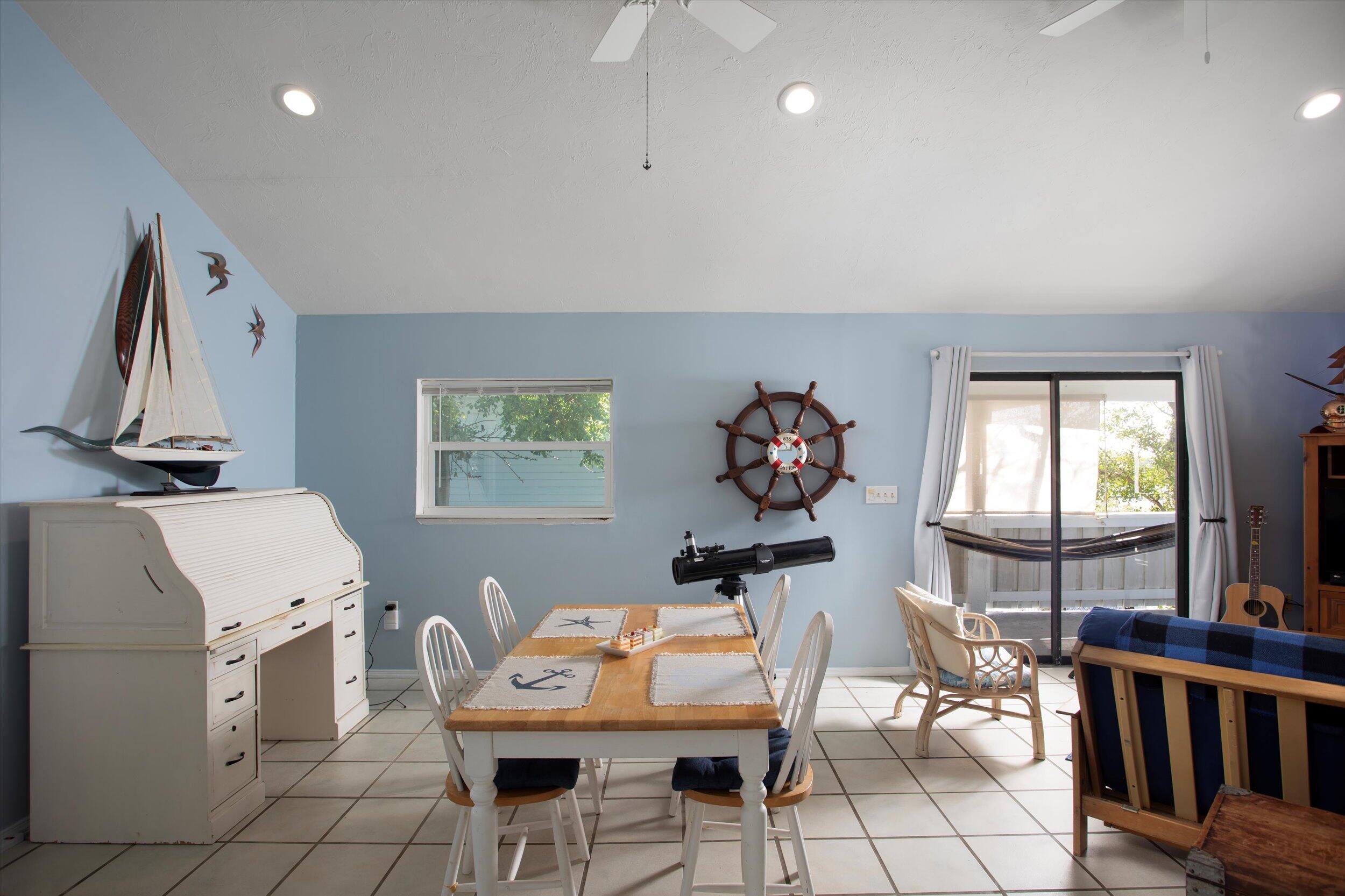 07-0007 Dining
