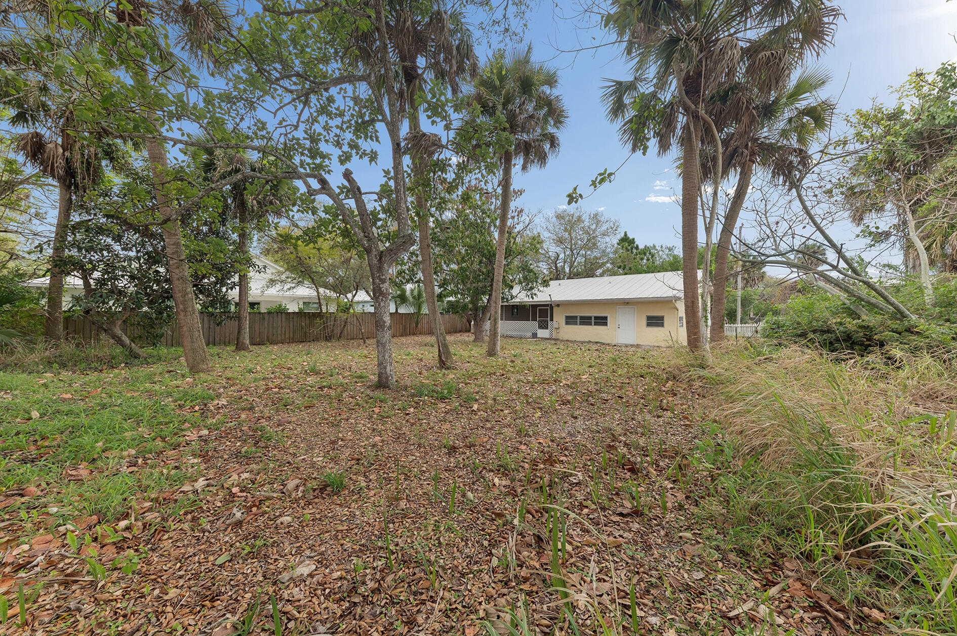 521 Southwest Halpatiokee Street Stuart, FL 34994 - Photo 2 of 25 Backyard