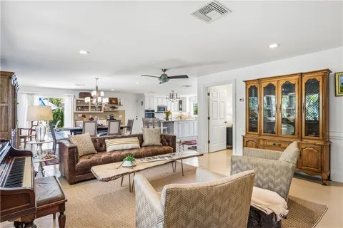 $1,599,000 | 727 Shore Drive, Vero Beach, FL 32963