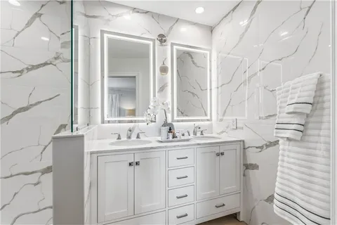 $1,599,000 | 727 Shore Drive, Vero Beach, FL 32963
