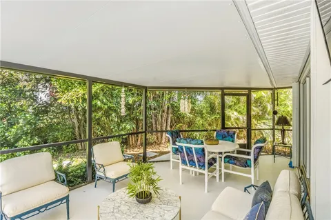 $1,599,000 | 727 Shore Drive, Vero Beach, FL 32963