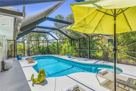 $1,599,000 | 727 Shore Drive, Vero Beach, FL 32963
