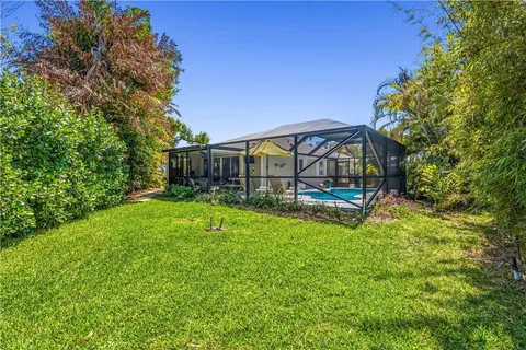 $1,599,000 | 727 Shore Drive, Vero Beach, FL 32963
