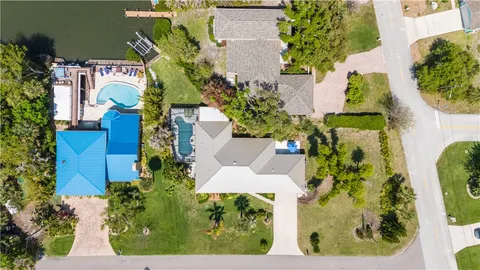 $1,599,000 | 727 Shore Drive, Vero Beach, FL 32963