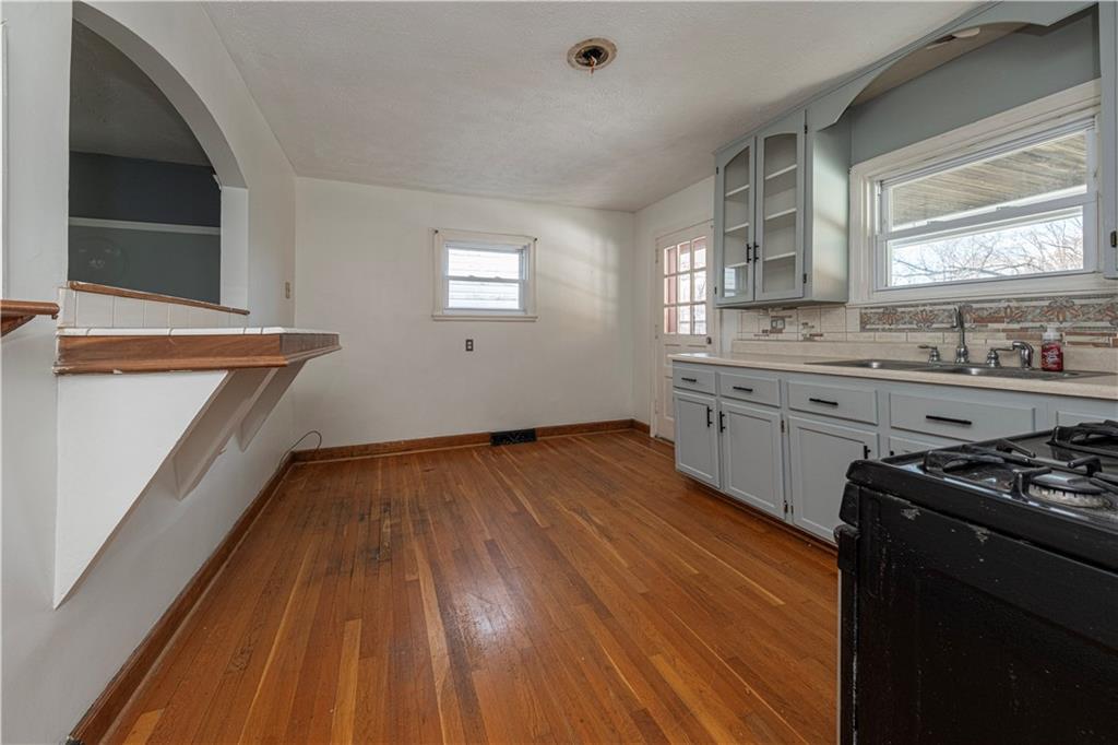 2402 West Main Street Aliquippa, PA 15001 - Photo 5 of 25