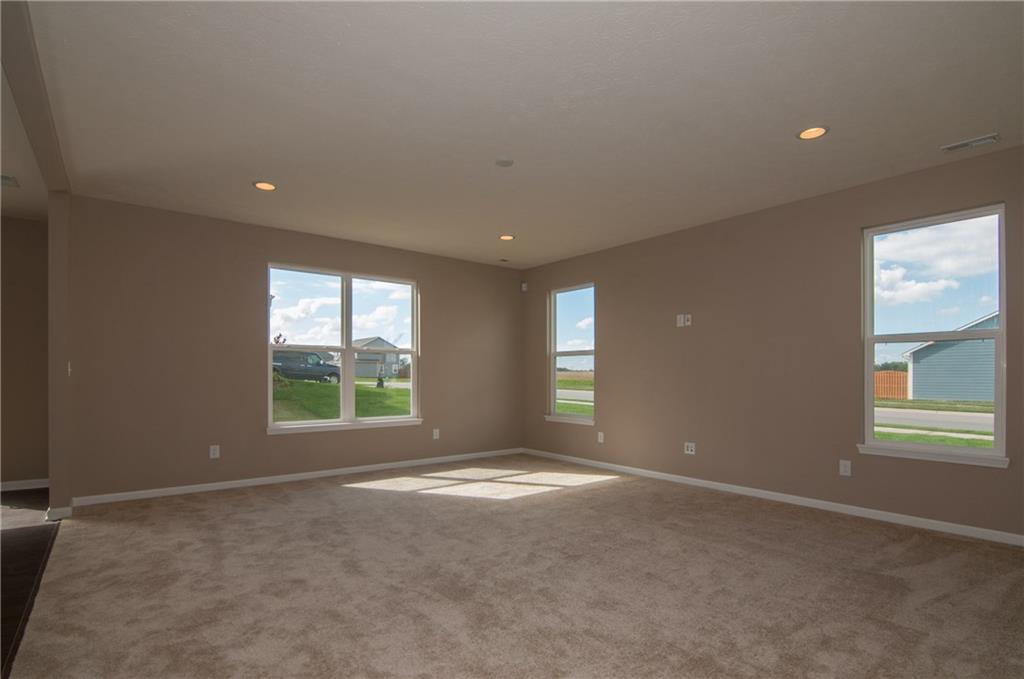 8709 Rowling Way Indianapolis, IN 46239 - Photo 8 of 30