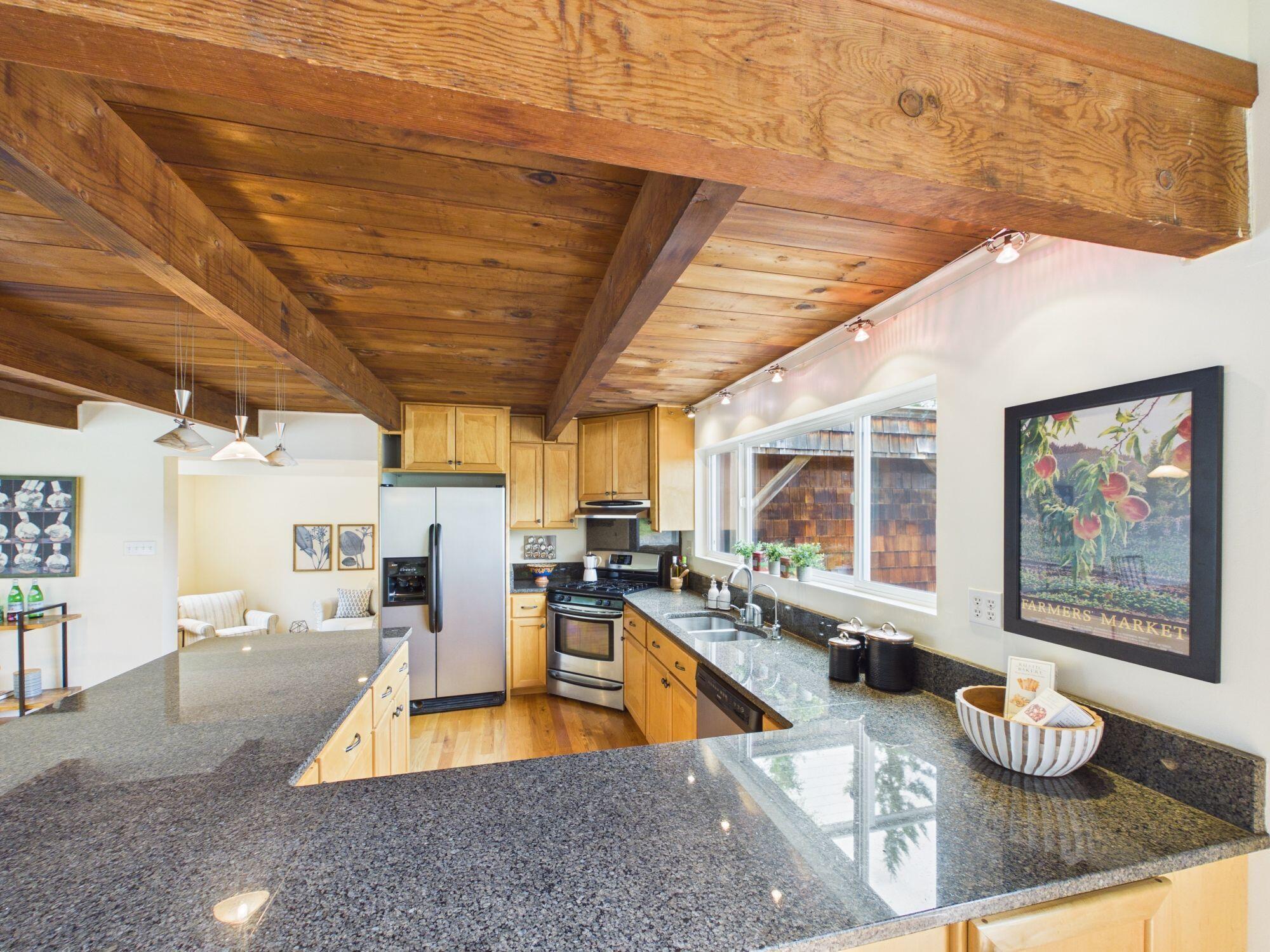 7090 Fickle Hill Road Arcata, CA 95521 - Photo 12 of 60 Gallery Image 12