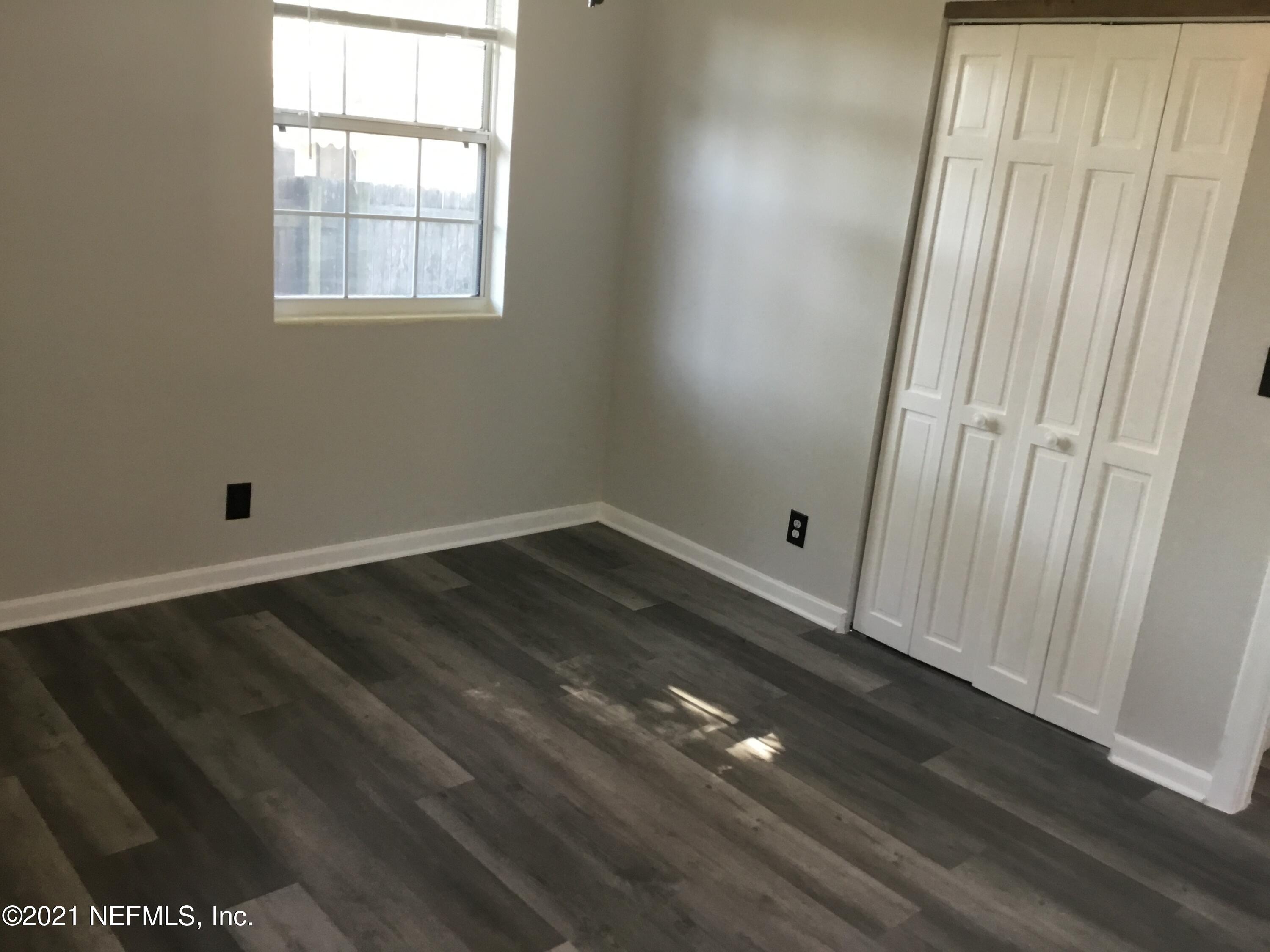 6213 Anvil Road Jacksonville, FL 32277 - Photo 19 of 28 E270A882-10D0-4E65-9B46-04929D5DB2EB