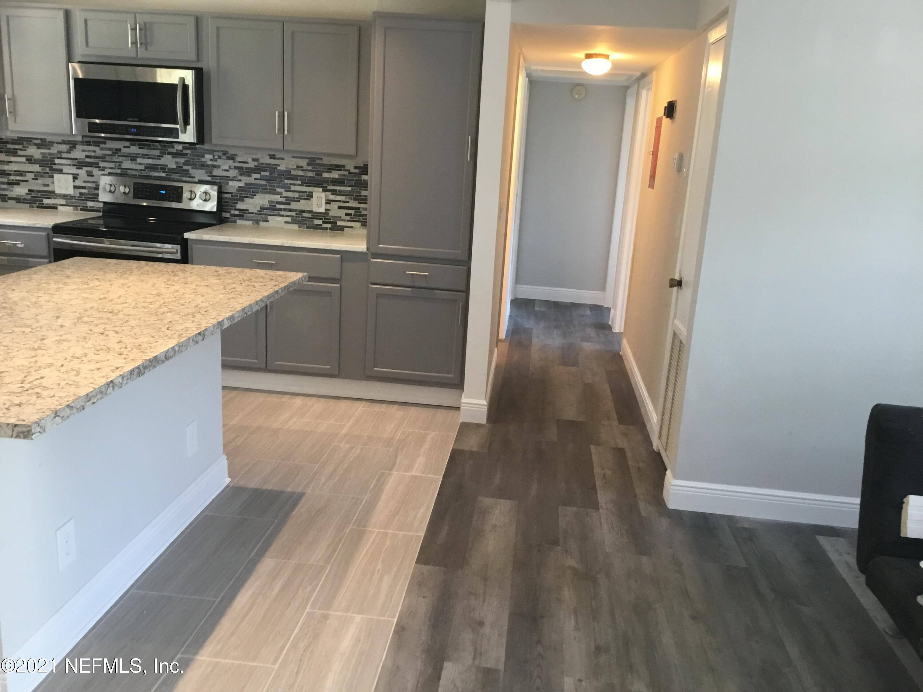 6213 Anvil Road Jacksonville, FL 32277 - Photo 8 of 28 F272D9C9-1107-4458-9BD5-F50E71E54BE5