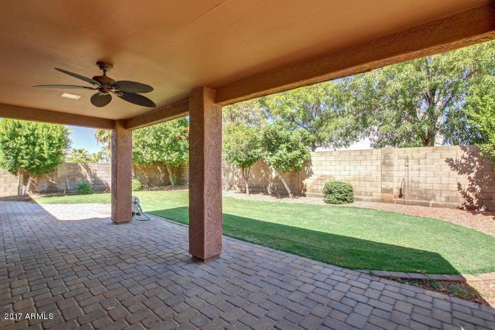 16810 North 62nd Place Scottsdale, AZ 85254 - Photo 27 of 31 a view of a porch and garden