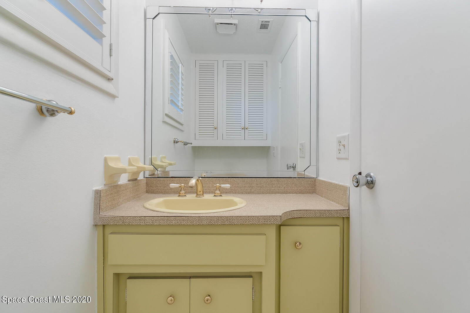199 Sand Pine Road Indialantic, FL 32903 - Photo 24 of 30 1/2 bath