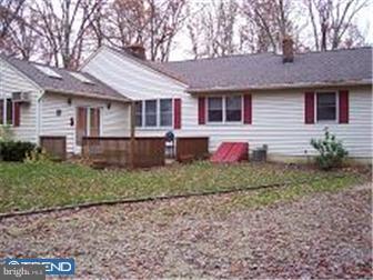 541 East Malaga Road Williamstown, NJ 08094 - Photo 4 of 12 Exterior Back