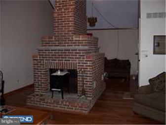 541 East Malaga Road Williamstown, NJ 08094 - Photo 8 of 12 Fireplace