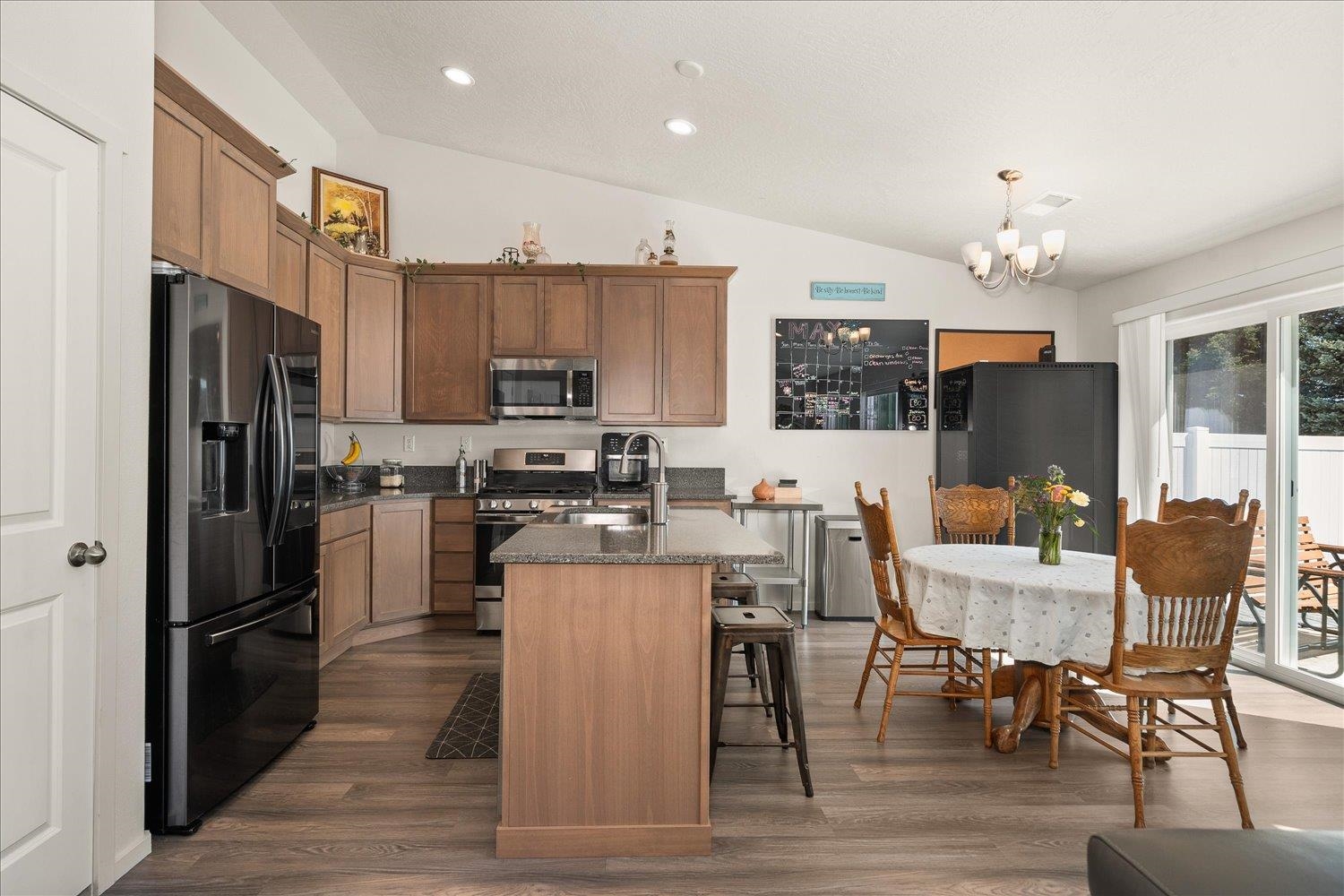 3020 North Rio Grande Road Spokane Valley, WA 99027 - Photo 4 of 37