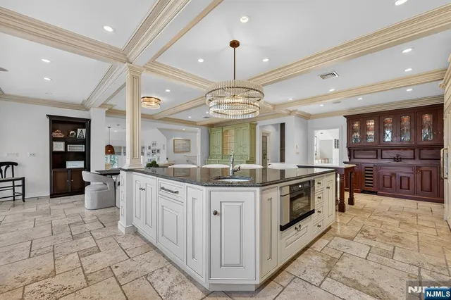 $3,199,000 | 54 Hamilton Drive East, North Caldwell, NJ 07006