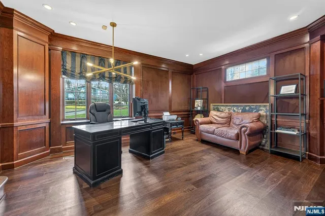 $3,199,000 | 54 Hamilton Drive East, North Caldwell, NJ 07006