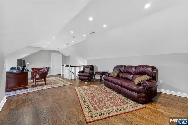 $3,199,000 | 54 Hamilton Drive East, North Caldwell, NJ 07006