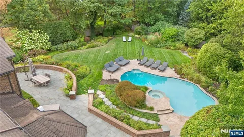 $3,199,000 | 54 Hamilton Drive East, North Caldwell, NJ 07006