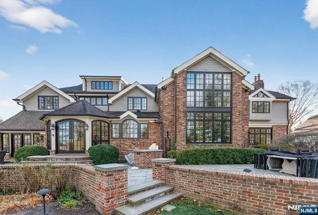 $3,199,000 | 54 Hamilton Drive East, North Caldwell, NJ 07006