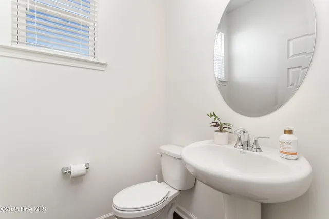 $416,000 | 645 Thomas Gage Drive, Fuquay-Varina, NC 27526