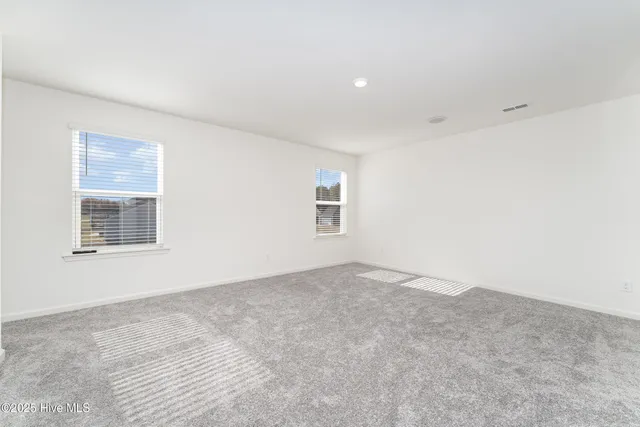 $416,000 | 645 Thomas Gage Drive, Fuquay-Varina, NC 27526