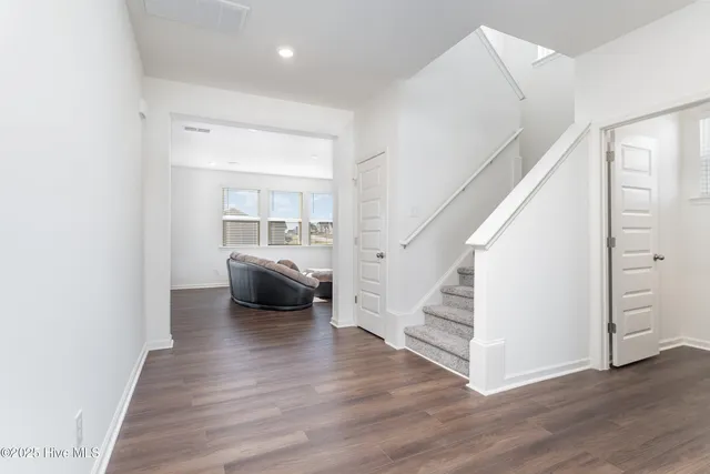 $416,000 | 645 Thomas Gage Drive, Fuquay-Varina, NC 27526