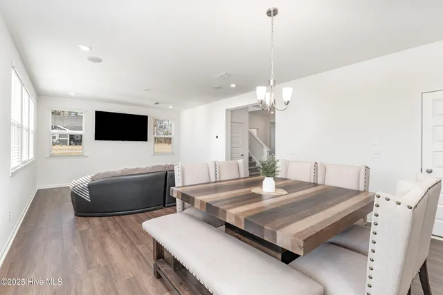 $416,000 | 645 Thomas Gage Drive, Fuquay-Varina, NC 27526