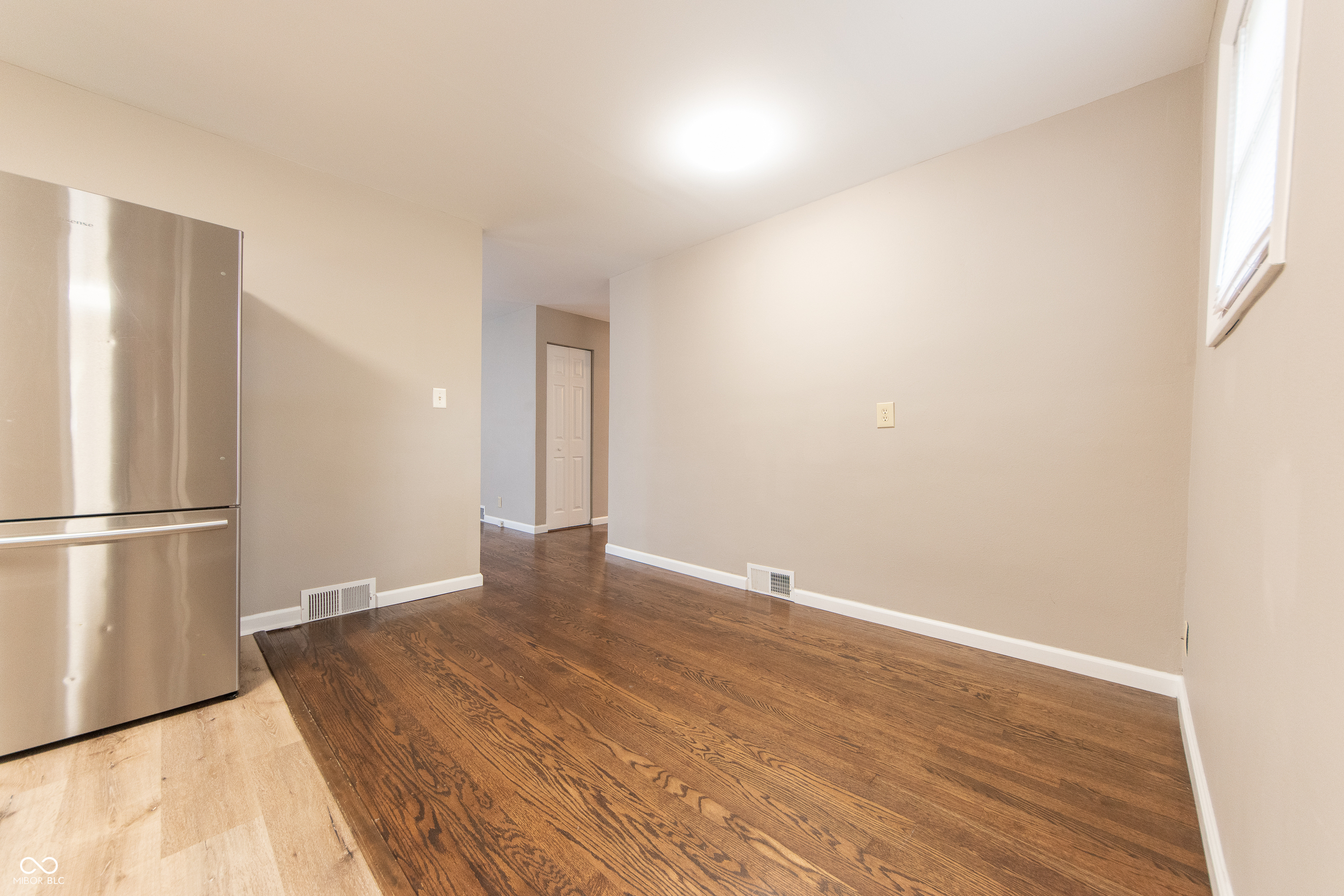 1609 Meridian Street Columbus, IN 47201 - Photo 12 of 19