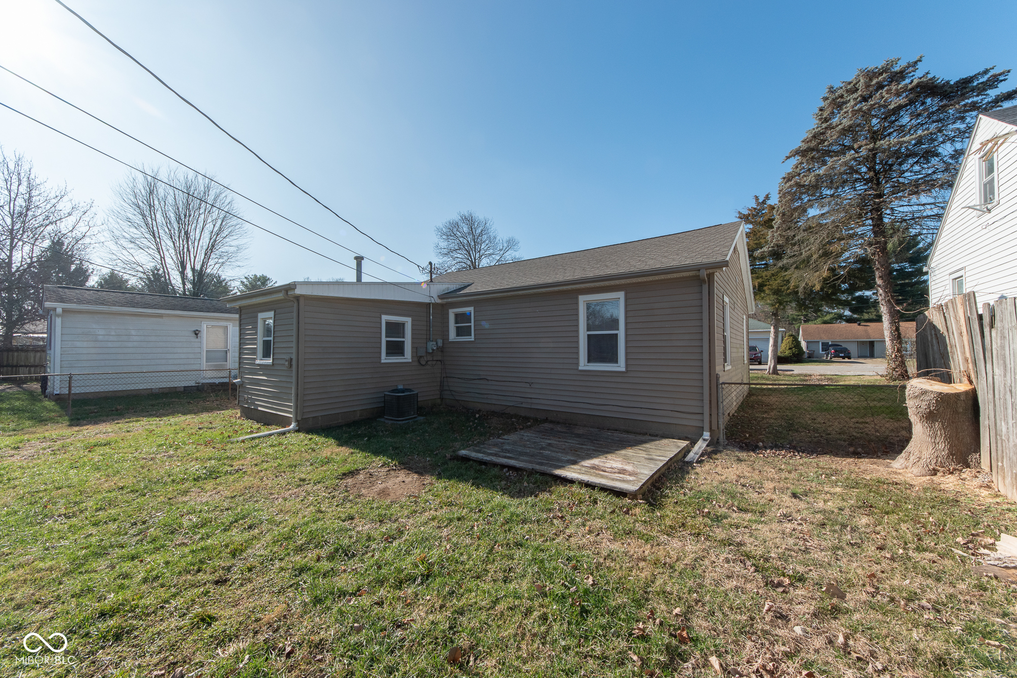 1609 Meridian Street Columbus, IN 47201 - Photo 16 of 19